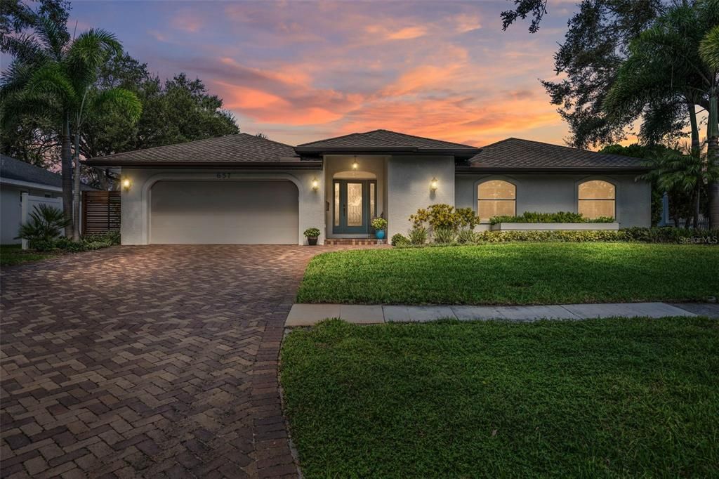 待售: $840,000 (3 贝兹, 3 浴室, 2413 平方英尺)