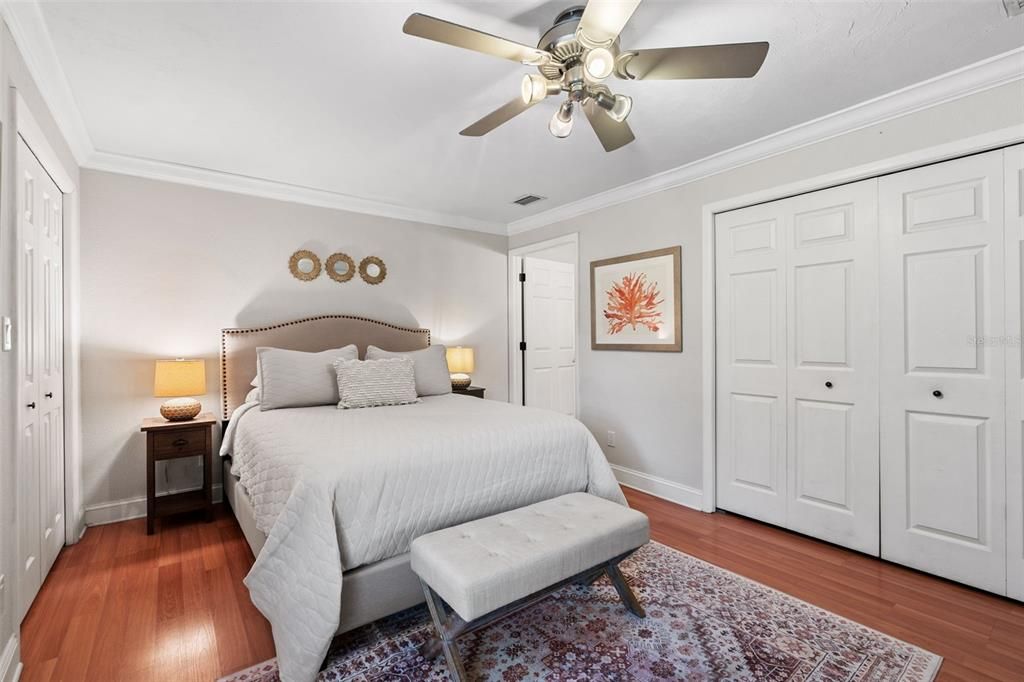 待售: $840,000 (3 贝兹, 3 浴室, 2413 平方英尺)