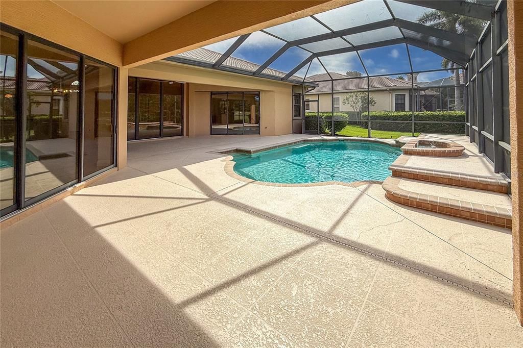 En Renta: $6,500 (4 camas, 3 baños, 3950 Pies cuadrados)