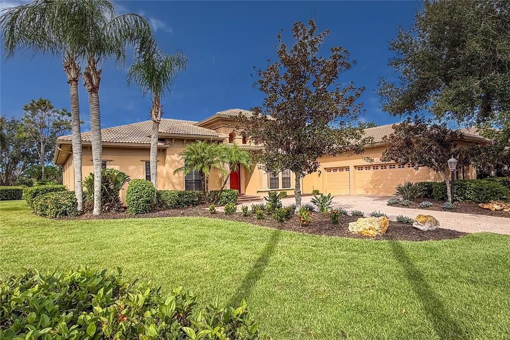 En Renta: $6,500 (4 camas, 3 baños, 3950 Pies cuadrados)