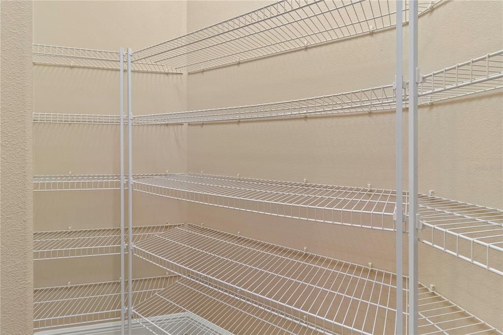 En Renta: $6,500 (4 camas, 3 baños, 3950 Pies cuadrados)