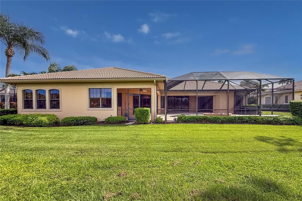 En Renta: $6,500 (4 camas, 3 baños, 3950 Pies cuadrados)