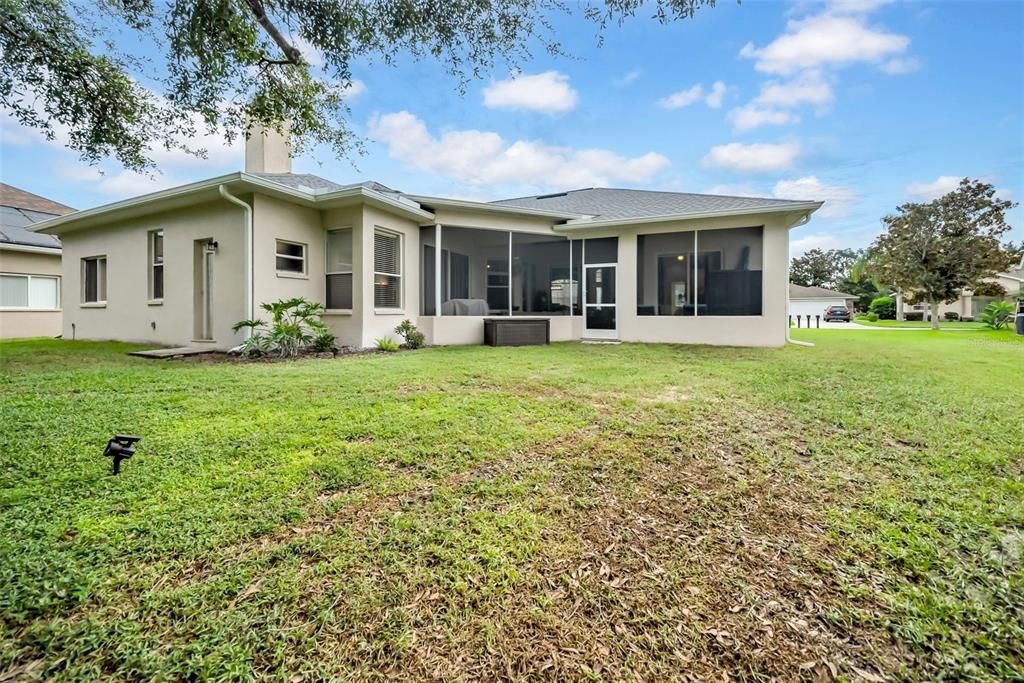 For Sale: $439,999 (4 beds, 3 baths, 2212 Square Feet)