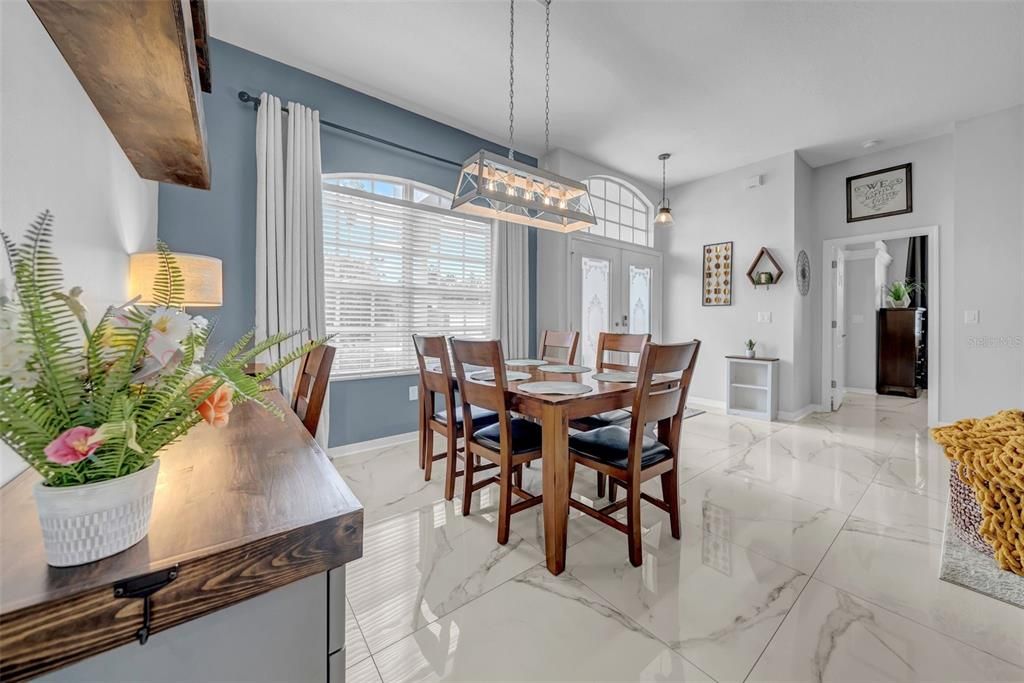 For Sale: $439,999 (4 beds, 3 baths, 2212 Square Feet)