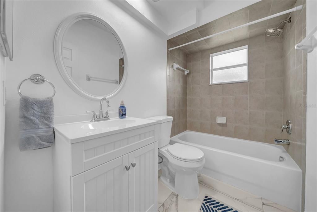 For Sale: $439,999 (4 beds, 3 baths, 2212 Square Feet)