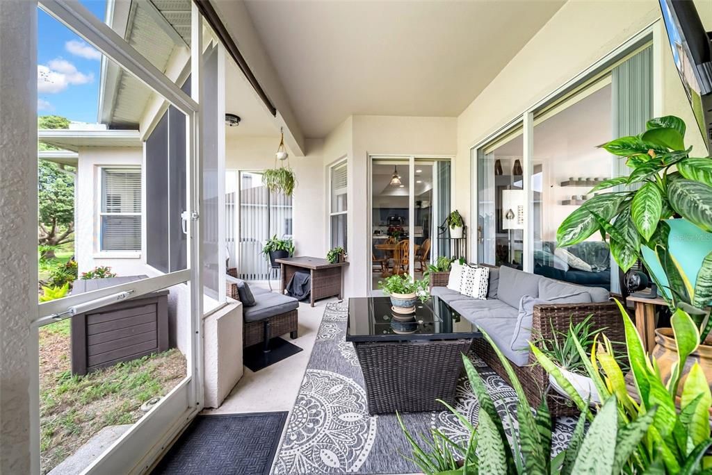 For Sale: $439,999 (4 beds, 3 baths, 2212 Square Feet)