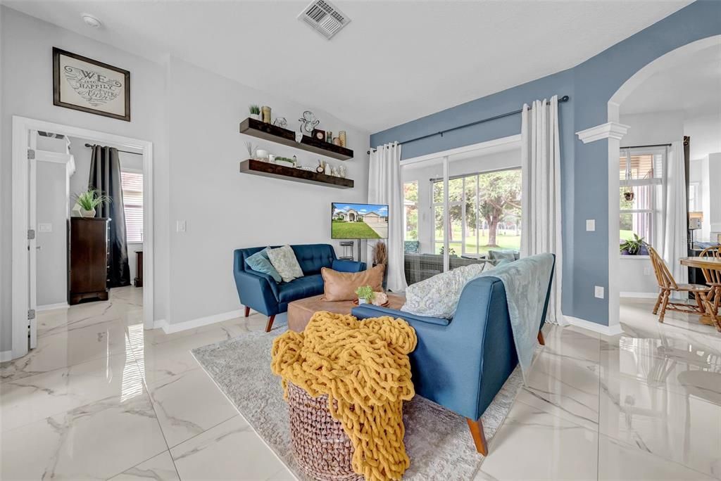 For Sale: $439,999 (4 beds, 3 baths, 2212 Square Feet)