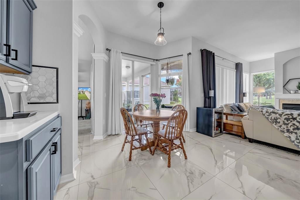 For Sale: $439,999 (4 beds, 3 baths, 2212 Square Feet)