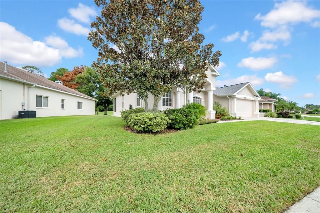 For Sale: $439,999 (4 beds, 3 baths, 2212 Square Feet)