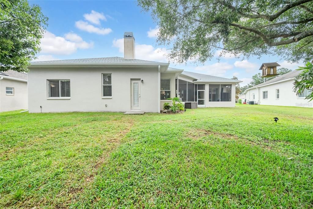 For Sale: $439,999 (4 beds, 3 baths, 2212 Square Feet)