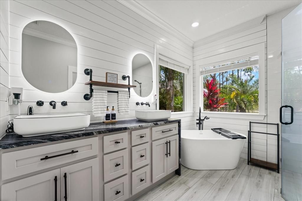 待售: $1,199,999 (4 贝兹, 2 浴室, 2627 平方英尺)