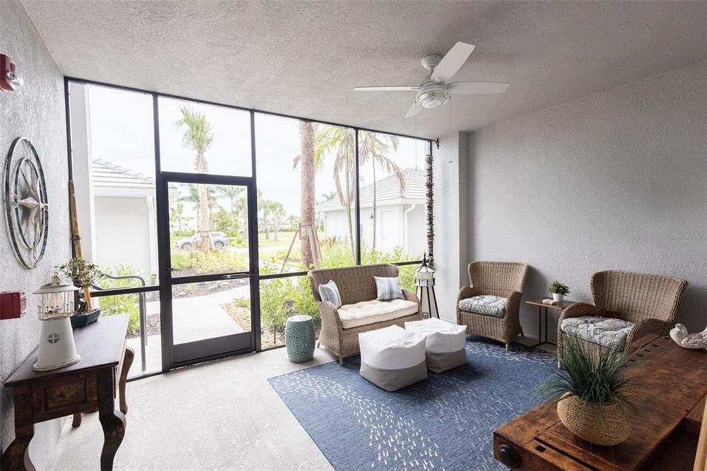 Active With Contract: $278,700 (2 beds, 2 baths, 1366 Square Feet)