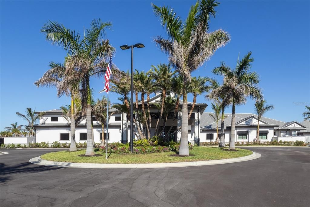 Active With Contract: $278,700 (2 beds, 2 baths, 1366 Square Feet)