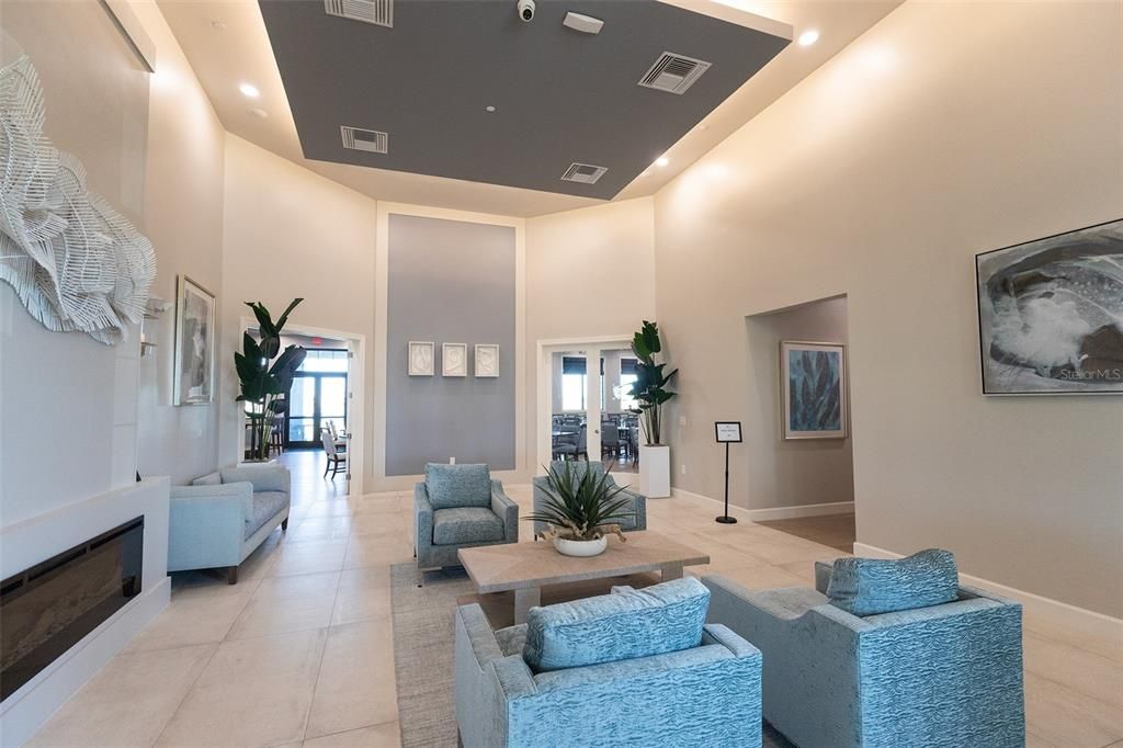 Active With Contract: $278,700 (2 beds, 2 baths, 1366 Square Feet)