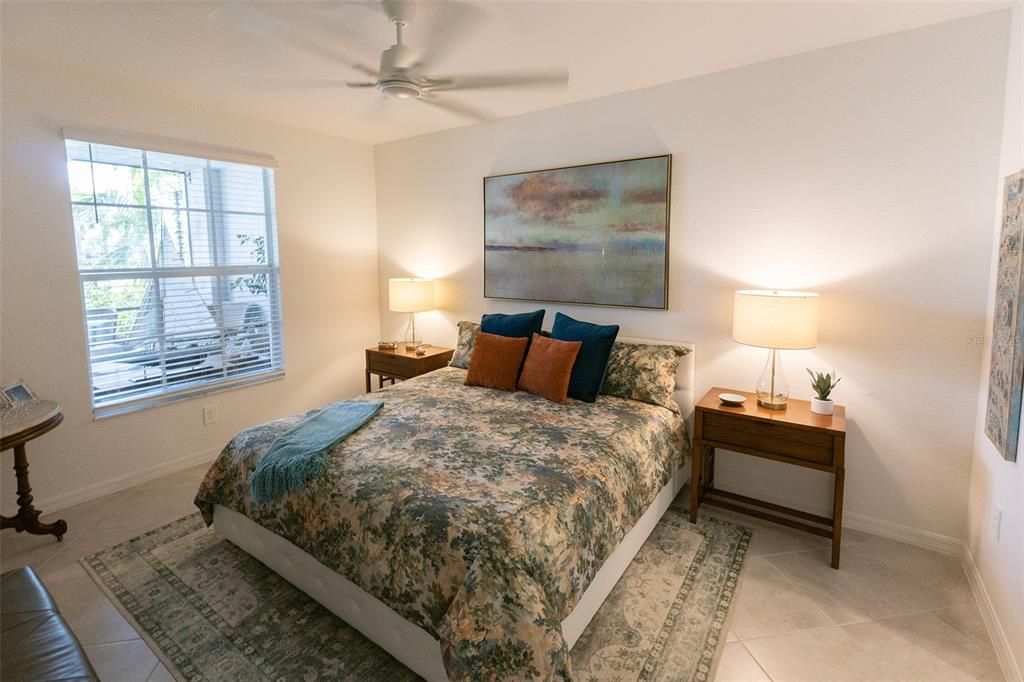 Active With Contract: $278,700 (2 beds, 2 baths, 1366 Square Feet)