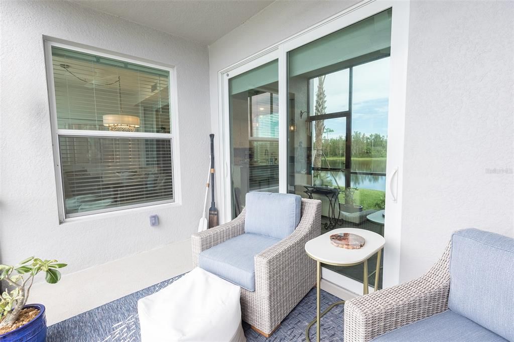 Active With Contract: $278,700 (2 beds, 2 baths, 1366 Square Feet)