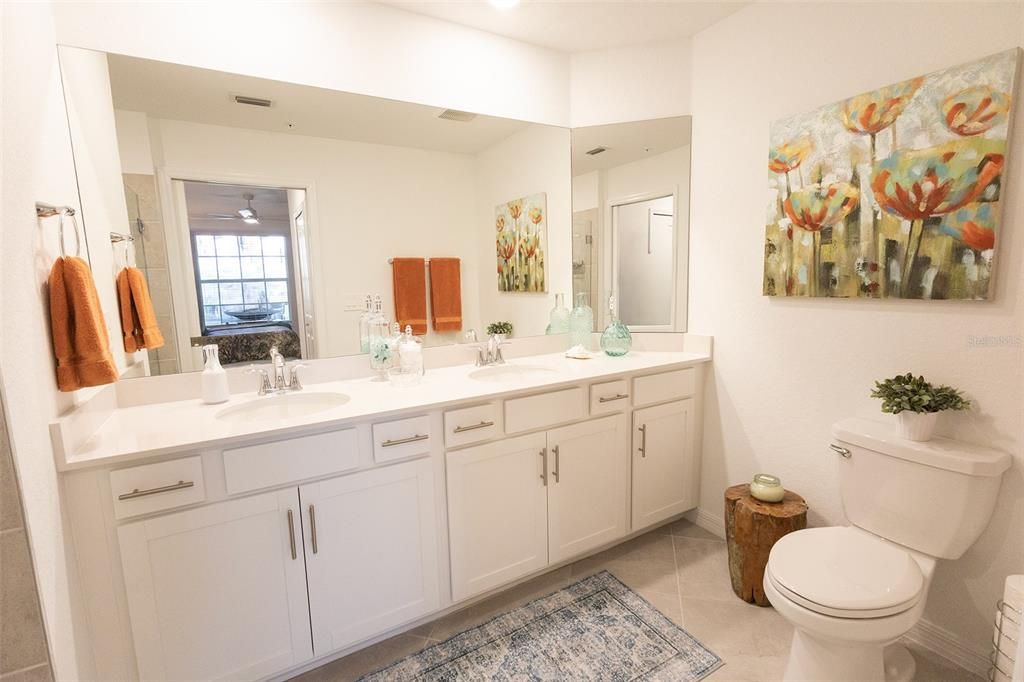 Active With Contract: $278,700 (2 beds, 2 baths, 1366 Square Feet)