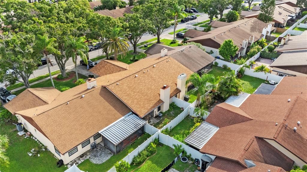 Active With Contract: $249,999 (2 beds, 2 baths, 1143 Square Feet)