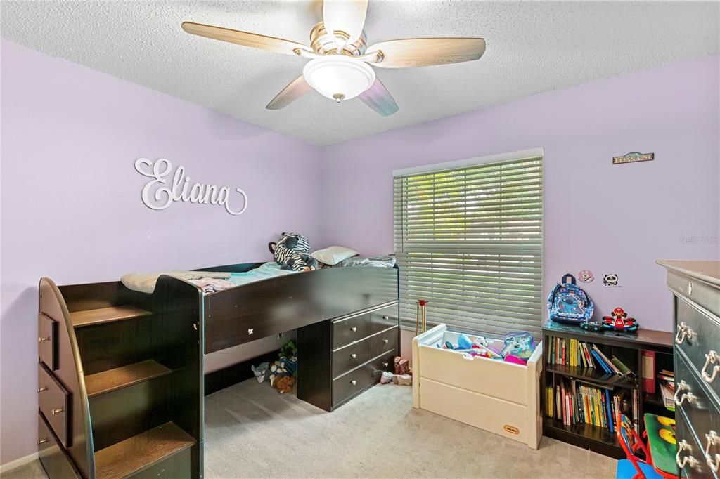 Active With Contract: $249,999 (2 beds, 2 baths, 1143 Square Feet)