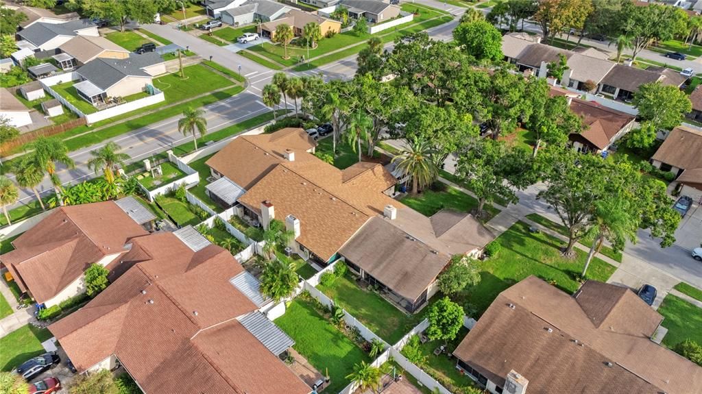 Active With Contract: $249,999 (2 beds, 2 baths, 1143 Square Feet)