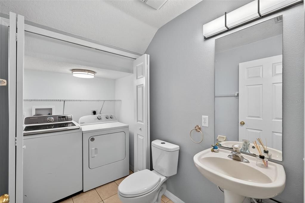 На продажу: $234,900 (3 спален, 2 ванн, 1560 Квадратных фут)