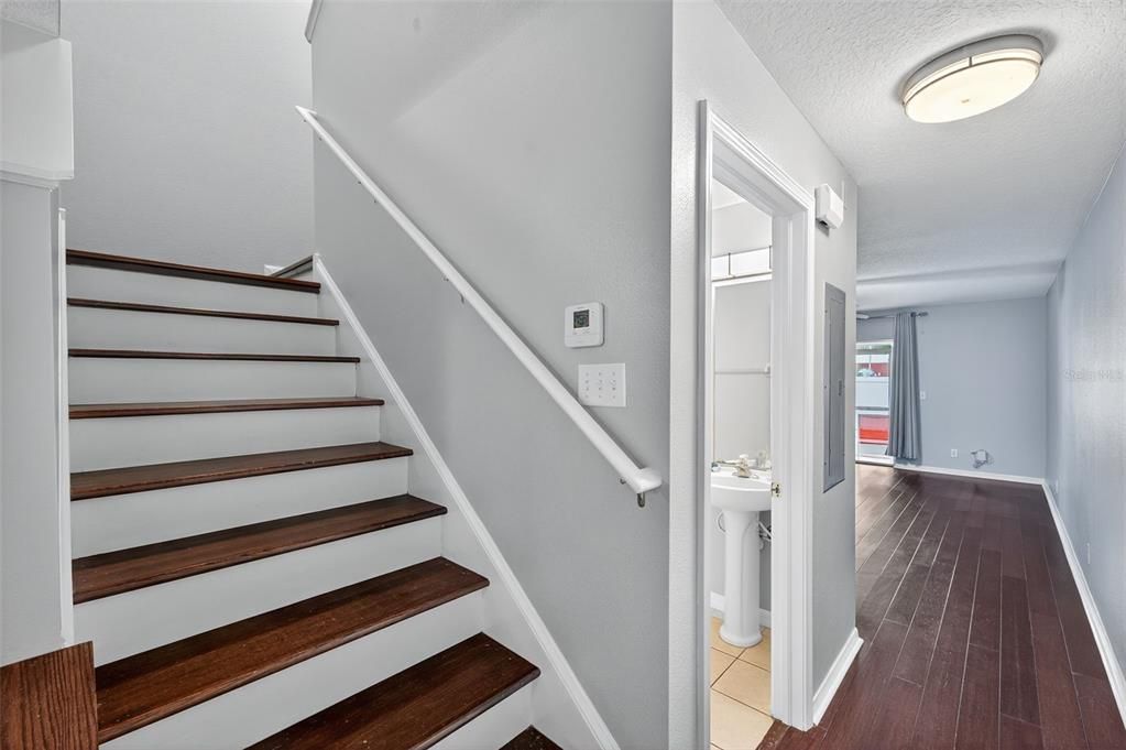 На продажу: $234,900 (3 спален, 2 ванн, 1560 Квадратных фут)