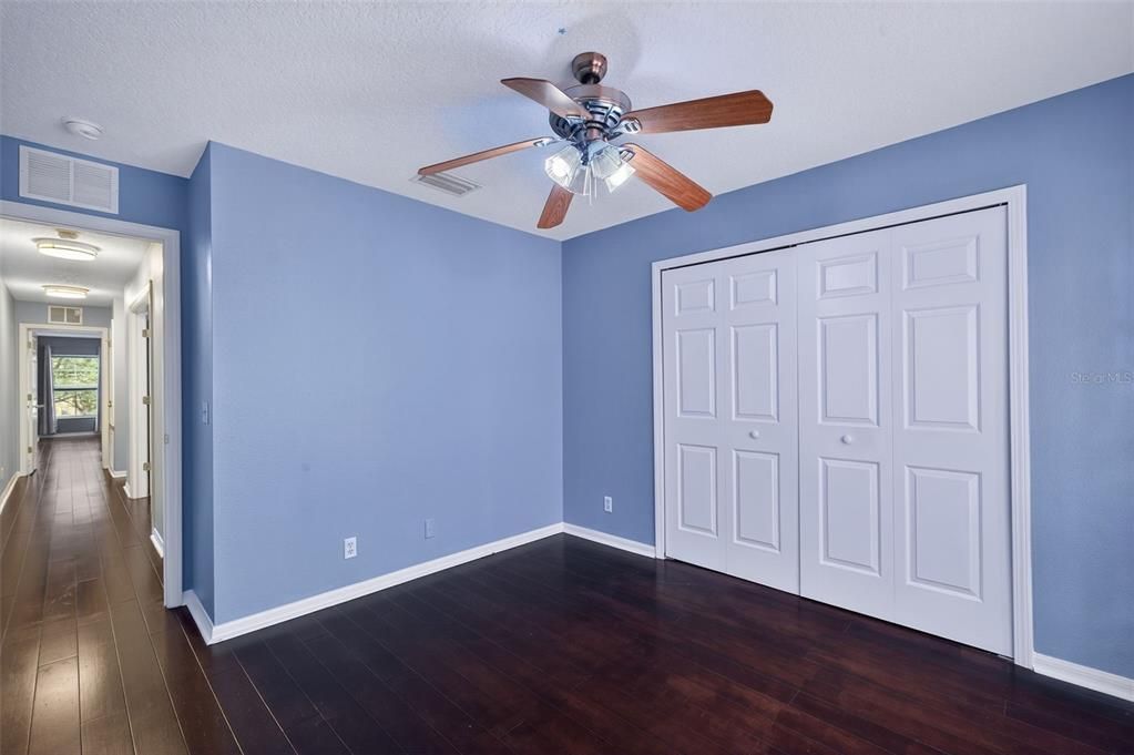 На продажу: $234,900 (3 спален, 2 ванн, 1560 Квадратных фут)