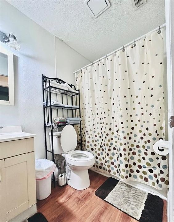 For Sale: $280,000 (3 beds, 2 baths, 1344 Square Feet)