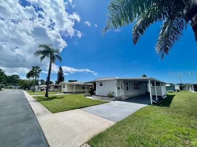 待售: $93,500 (2 贝兹, 1 浴室, 672 平方英尺)