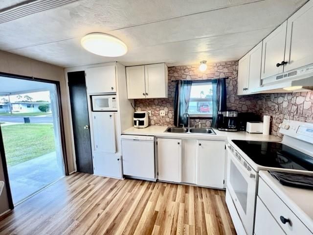 待售: $93,500 (2 贝兹, 1 浴室, 672 平方英尺)