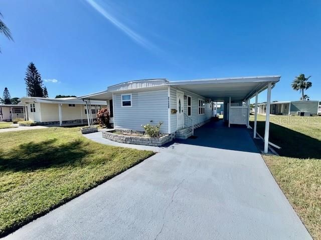 待售: $93,500 (2 贝兹, 1 浴室, 672 平方英尺)