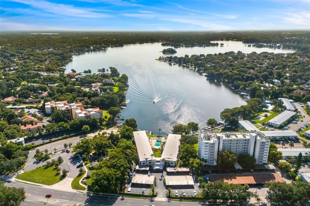 For Sale: $375,000 (2 beds, 2 baths, 952 Square Feet)