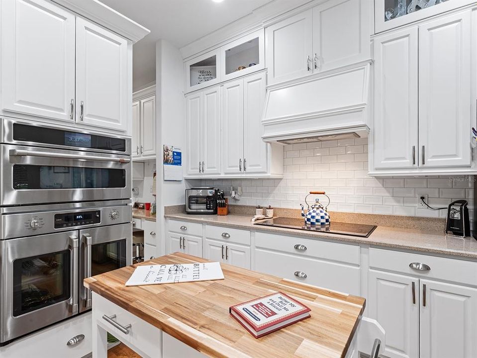 For Sale: $648,900 (4 beds, 3 baths, 3294 Square Feet)