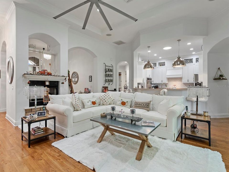 For Sale: $648,900 (4 beds, 3 baths, 3294 Square Feet)