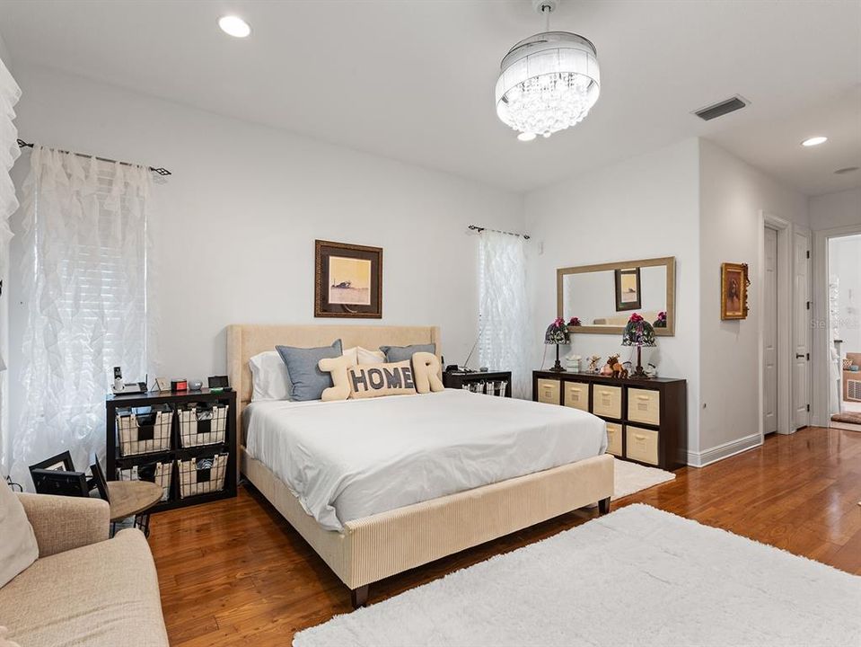 For Sale: $648,900 (4 beds, 3 baths, 3294 Square Feet)