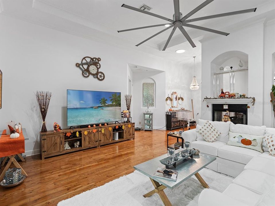 For Sale: $648,900 (4 beds, 3 baths, 3294 Square Feet)