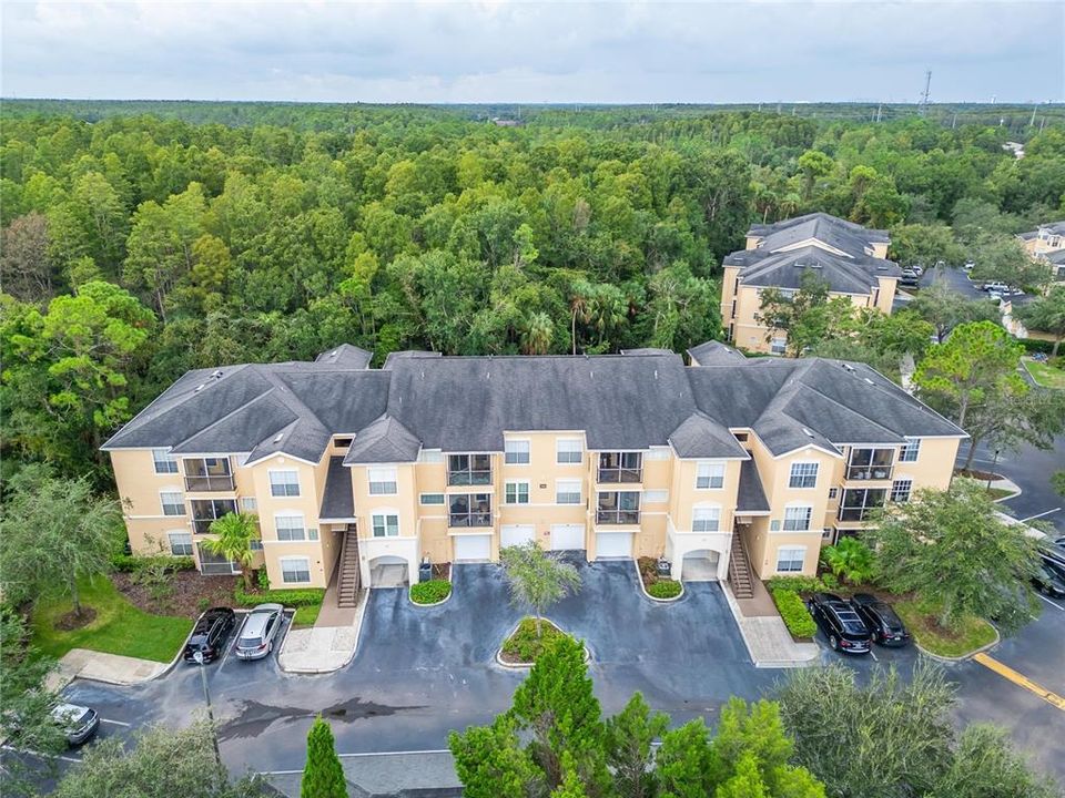 Active With Contract: $199,900 (2 beds, 2 baths, 1117 Square Feet)