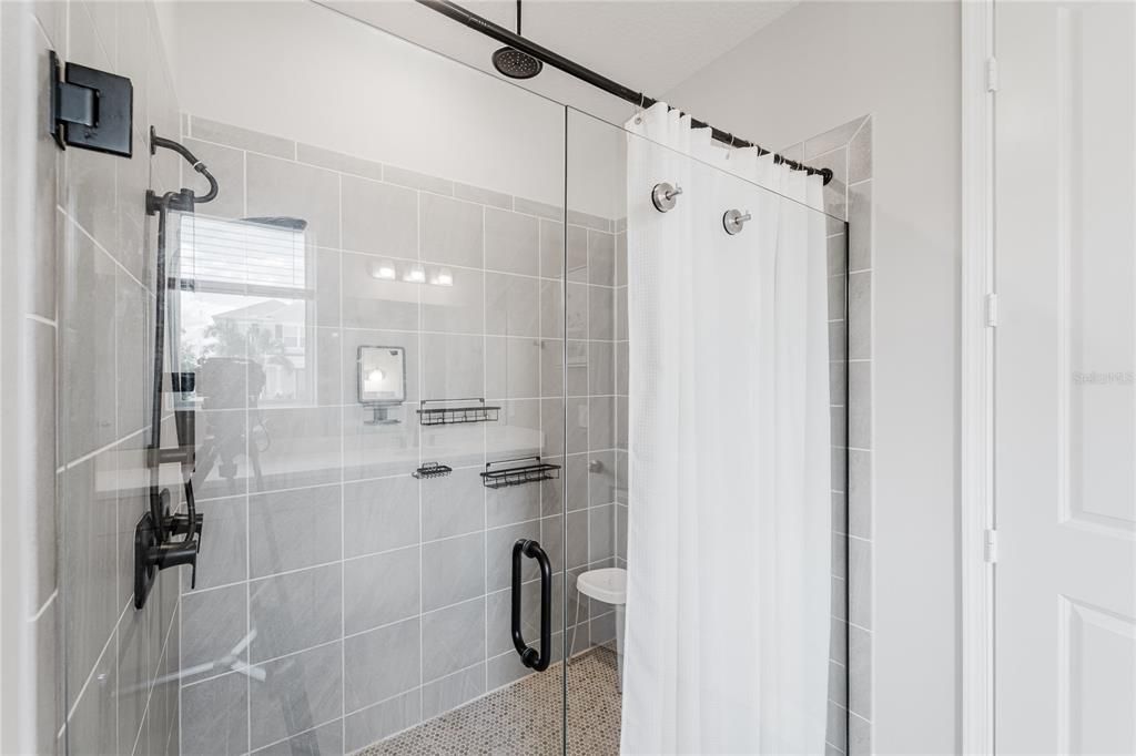 待售: $638,000 (4 贝兹, 3 浴室, 2742 平方英尺)