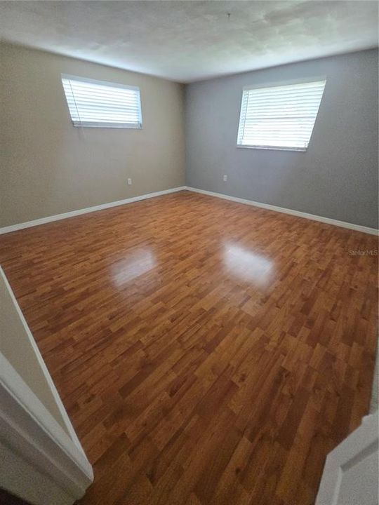 Active With Contract: $1,800 (2 beds, 2 baths, 1128 Square Feet)