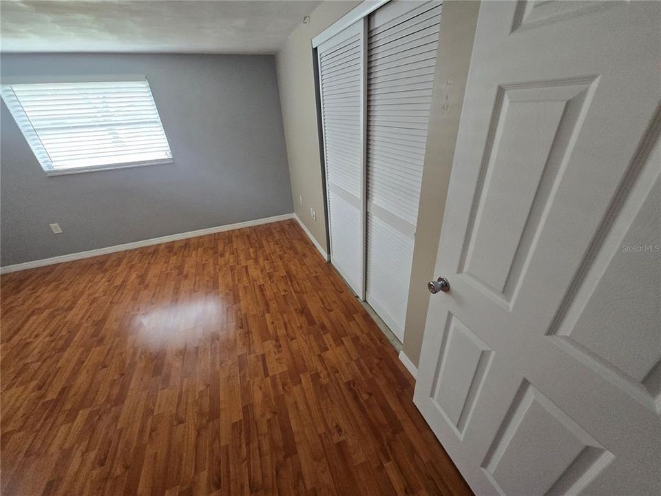 Active With Contract: $1,800 (2 beds, 2 baths, 1128 Square Feet)