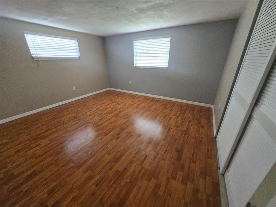 Active With Contract: $1,800 (2 beds, 2 baths, 1128 Square Feet)