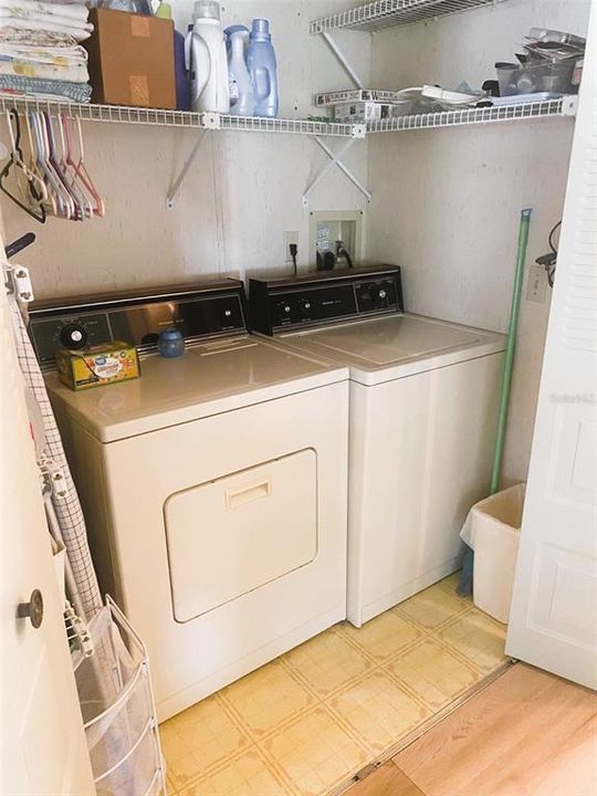 En Venta: $107,500 (2 camas, 2 baños, 912 Pies cuadrados)