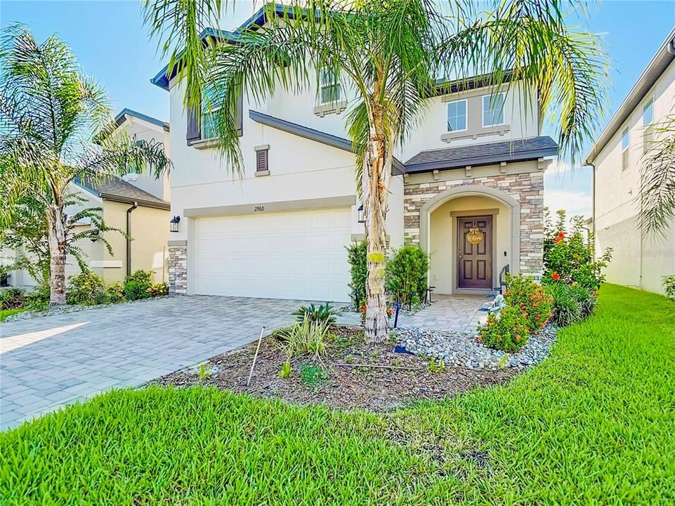 For Sale: $444,000 (4 beds, 3 baths, 2585 Square Feet)