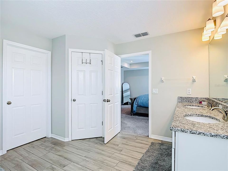 For Sale: $444,000 (4 beds, 3 baths, 2585 Square Feet)