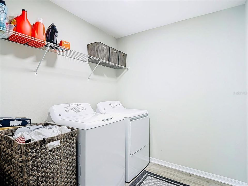 For Sale: $444,000 (4 beds, 3 baths, 2585 Square Feet)