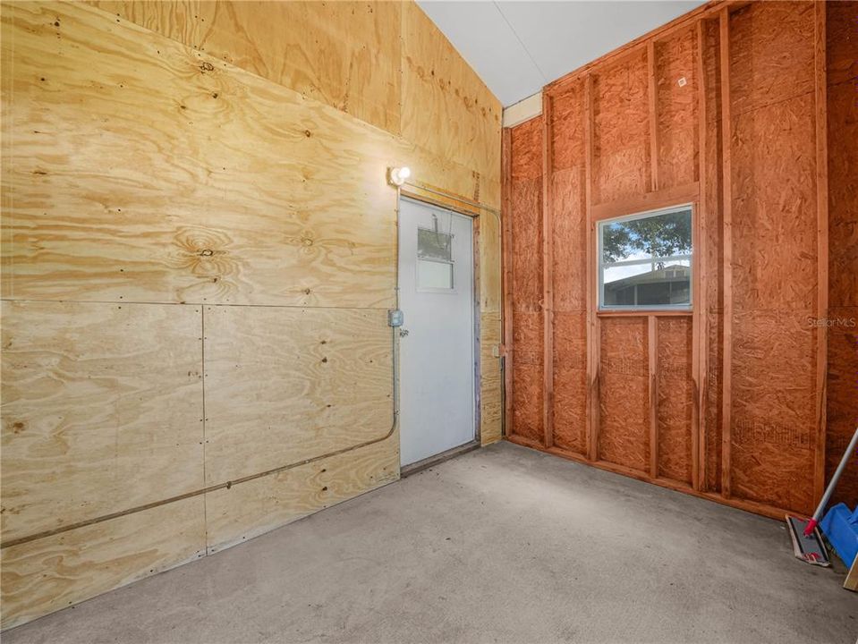 待售: $74,900 (1 贝兹, 1 浴室, 408 平方英尺)