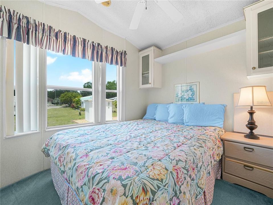 待售: $74,900 (1 贝兹, 1 浴室, 408 平方英尺)