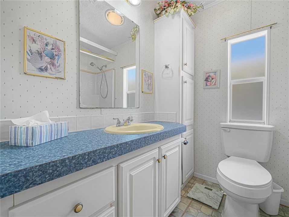 待售: $74,900 (1 贝兹, 1 浴室, 408 平方英尺)