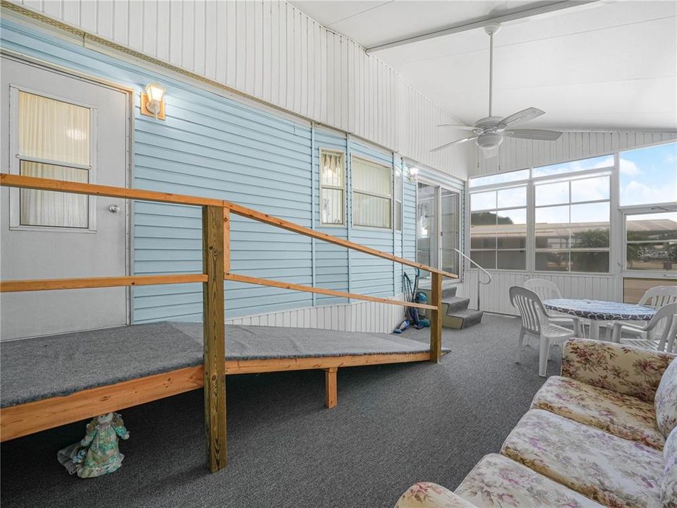 待售: $74,900 (1 贝兹, 1 浴室, 408 平方英尺)