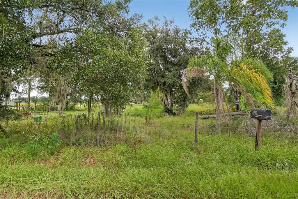 Active With Contract: $125,000 (1.00 acres)